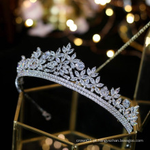 Fita de cabeça de casamento de prata de cristal europeu Acessórios de cabelo de casamento tiaras de zircônia com coroa de festa nupcial de zircônia cúbica